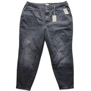 NWT, Good American Faded Black Good Legs Crop Jeans , Size 20-26 Inseam 27 inch